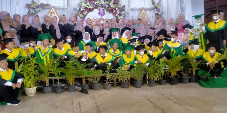 Sd Muhammadiyah Pk Banyudono Gelar Wisuda Tahfiz Dan Akhirussanah Pwm