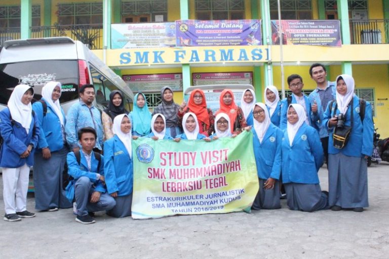 SMA Muhammadiyah Kudus dan SMK Muhammadiyah Lebaksiu ...