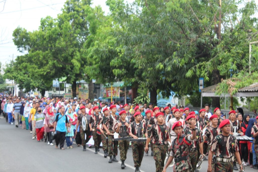 Lima Belas Ribu Lebih Warga Muhammadiyah Kab Tegal Ikuti Jalan Sehat