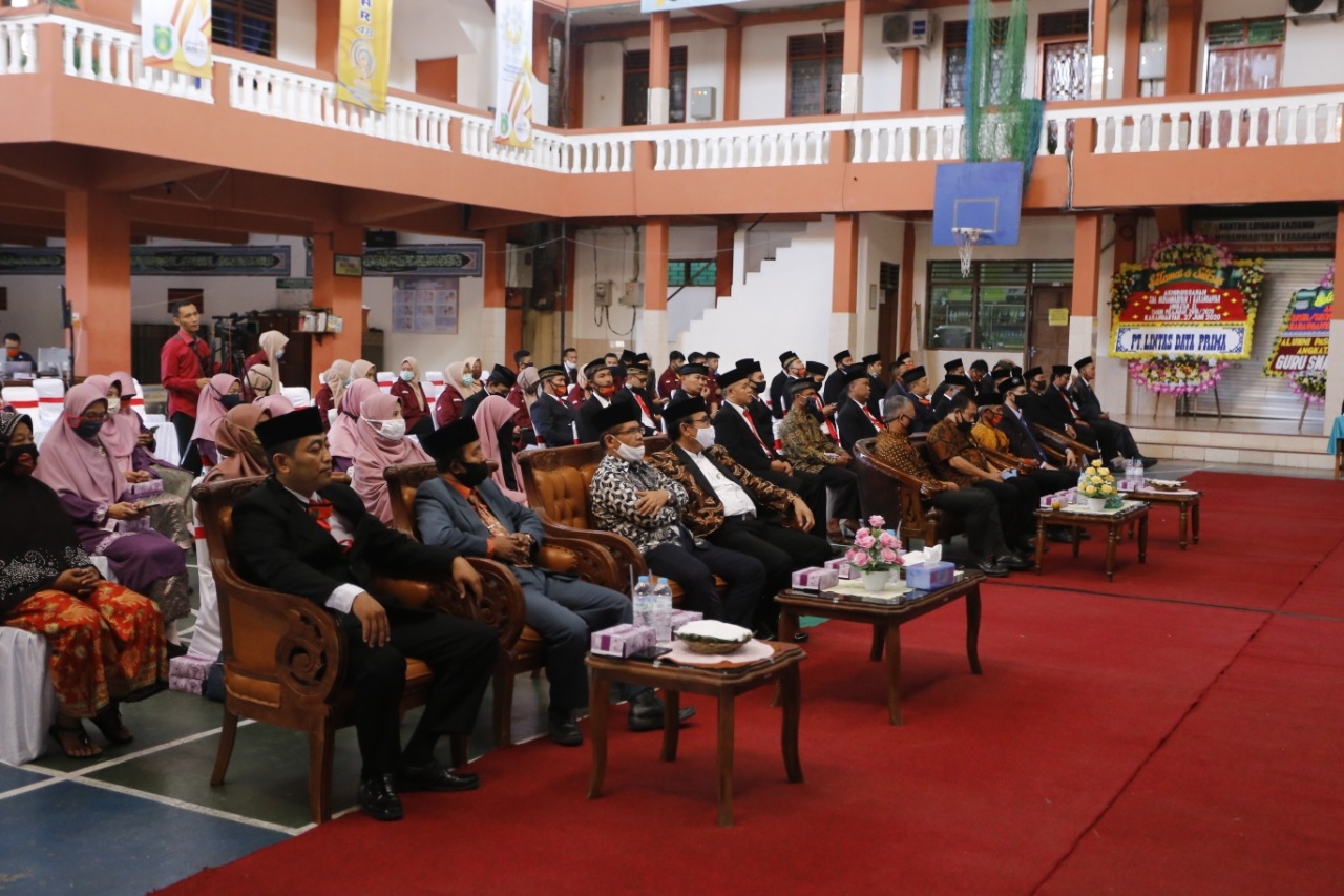 Rektor Ums Sma Muhammadiyah 1 Karanganyar Sekolah Bermerek Pwm Jawa