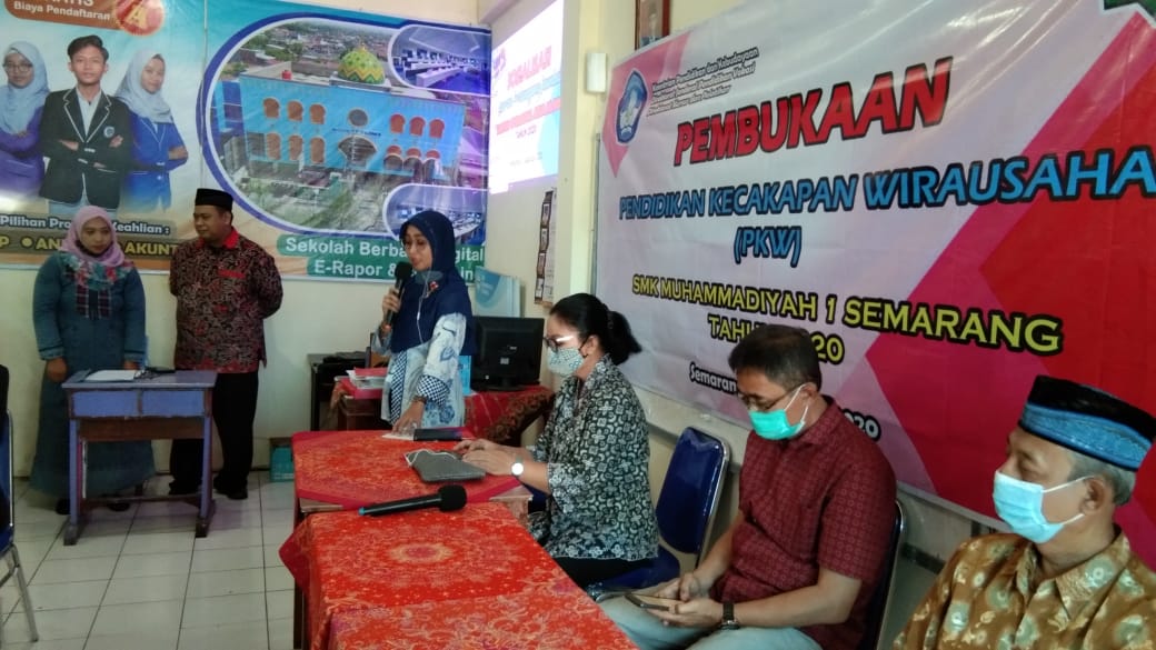 SMK Muhammadiyah Adakan Pelatihan Wirausaha