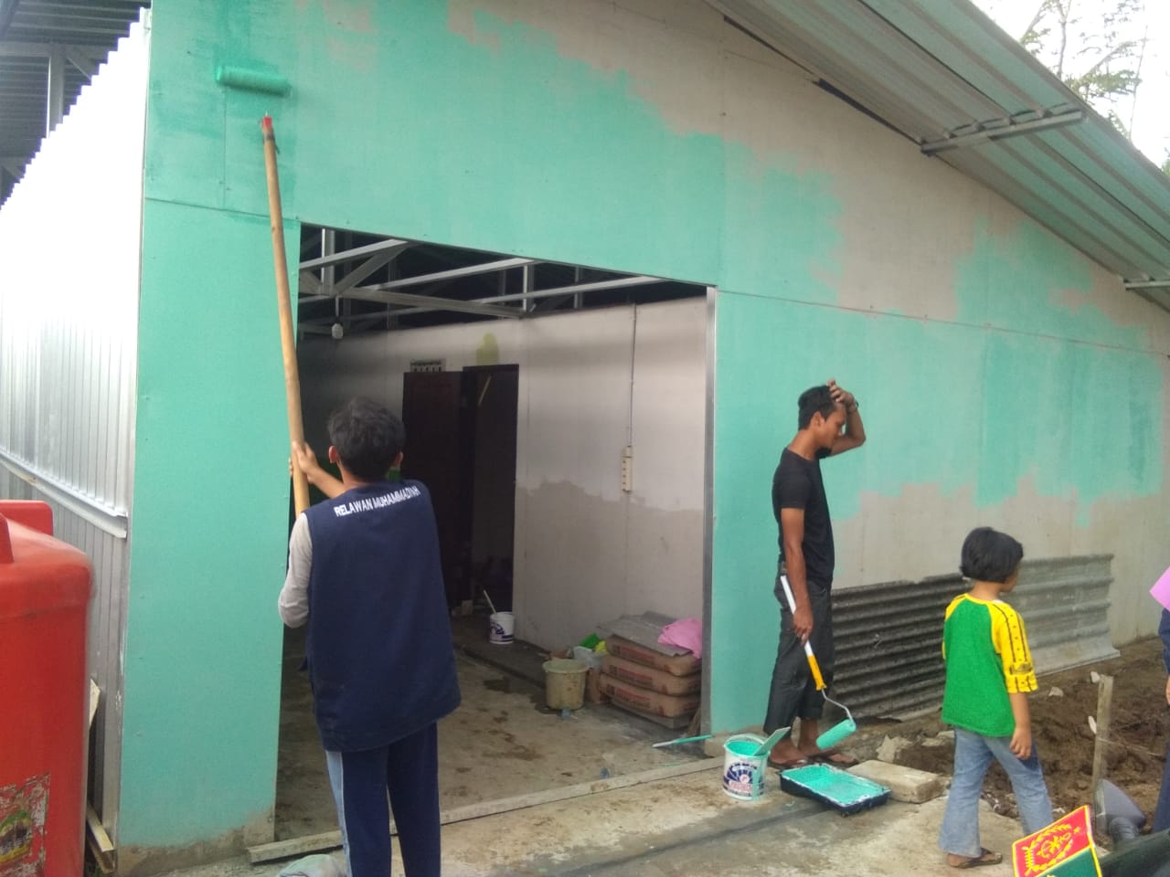 Bencana Tanah Bergerak, MDMC Purbalingga Lakukan Pendampingan Psikososial Hingga Bangun Huntara