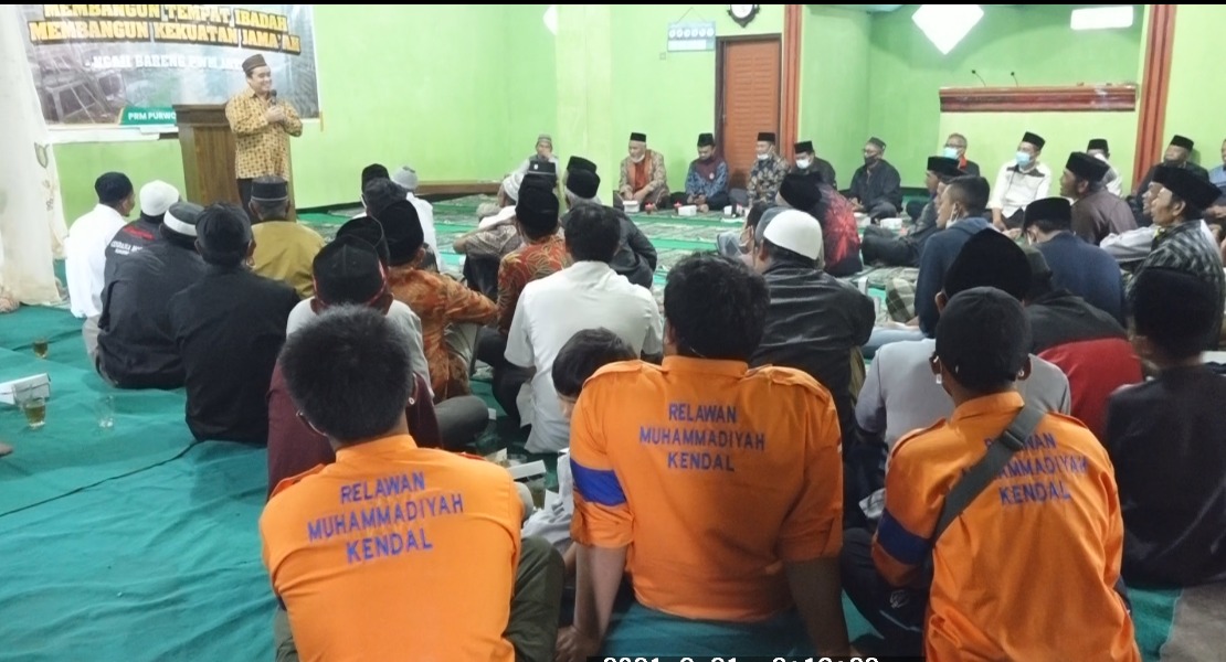 Semangat Dakwah Ranting Muhammadiyah di Pucuk Gunung Prau