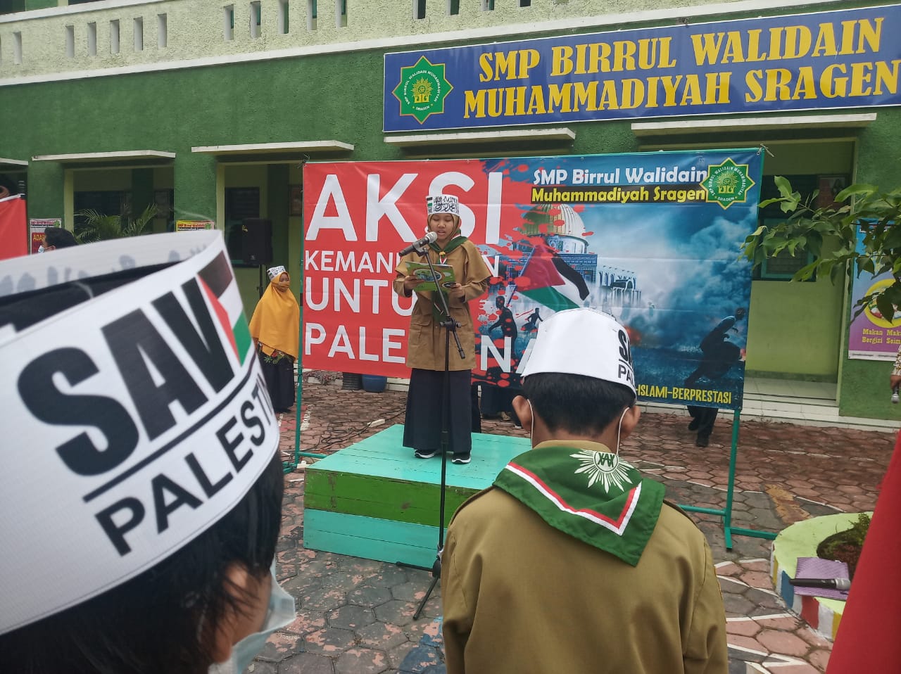 SMP Birrul Walidain Muhammadiyah Sragen Galang Dana untuk Palestina di Momen Peringatan Hari Kebangkitan Nasional