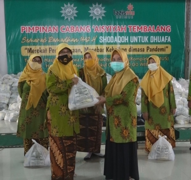 Ramadhan Berbagi, Aisyiyah Tembalang Bagikan 1.000 Paket Sembako
