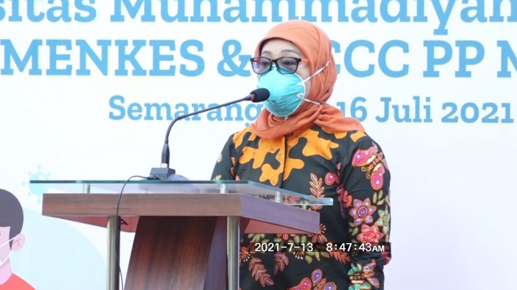 Sejumlah 3.500 Warga Kota Semarang, Ikuti Vaksin Massal di UNIMUS