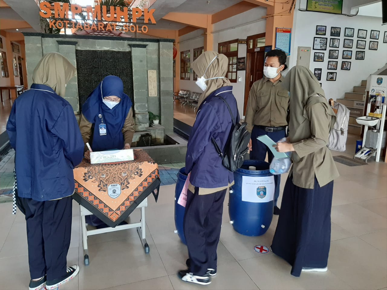 Bangun Karakter Peduli Lingkungan, SMP Muhammadiyah PK Ajak Siswa Pilah Sampah dari Rumah