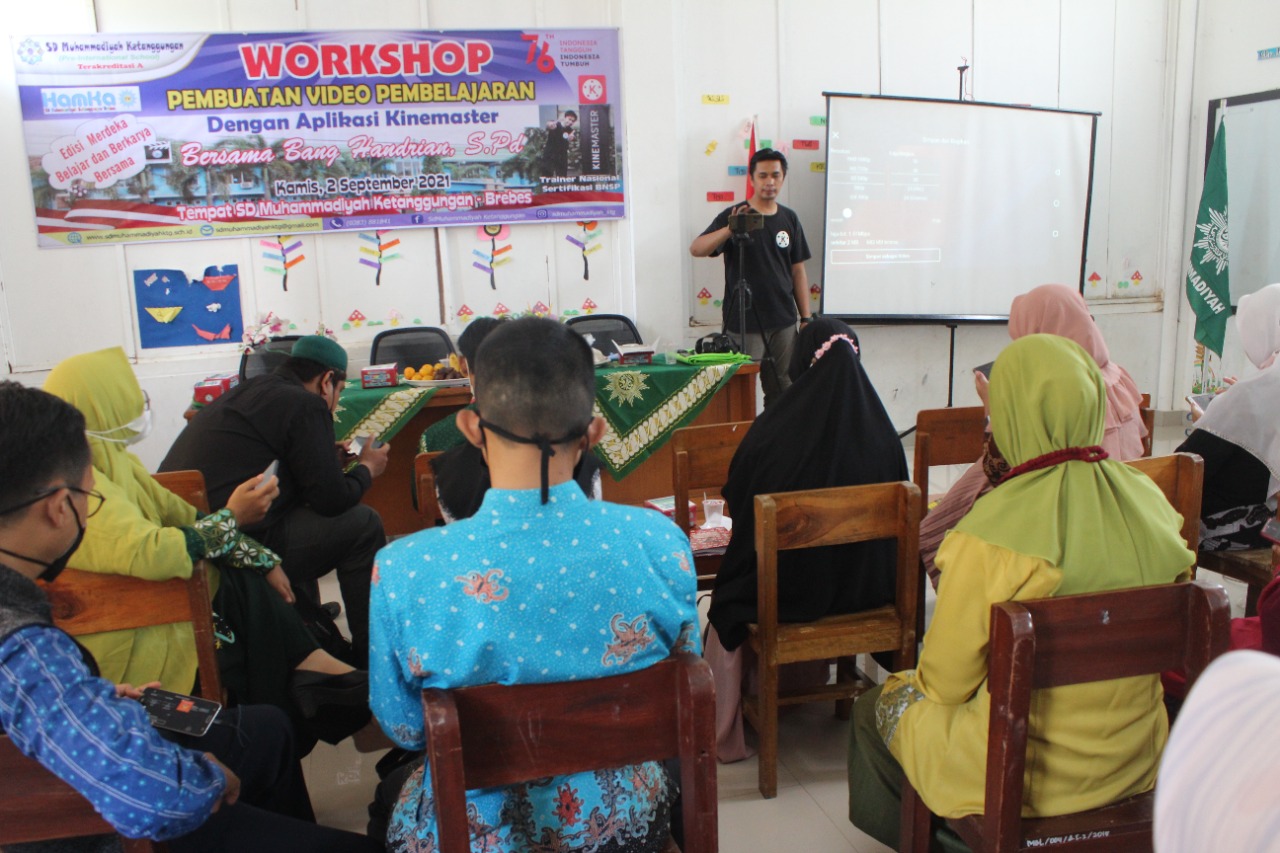 SD Muhammadiyah Ketanggungan Brebes Gelar Workshop Pembuatan Video Pembelajaran