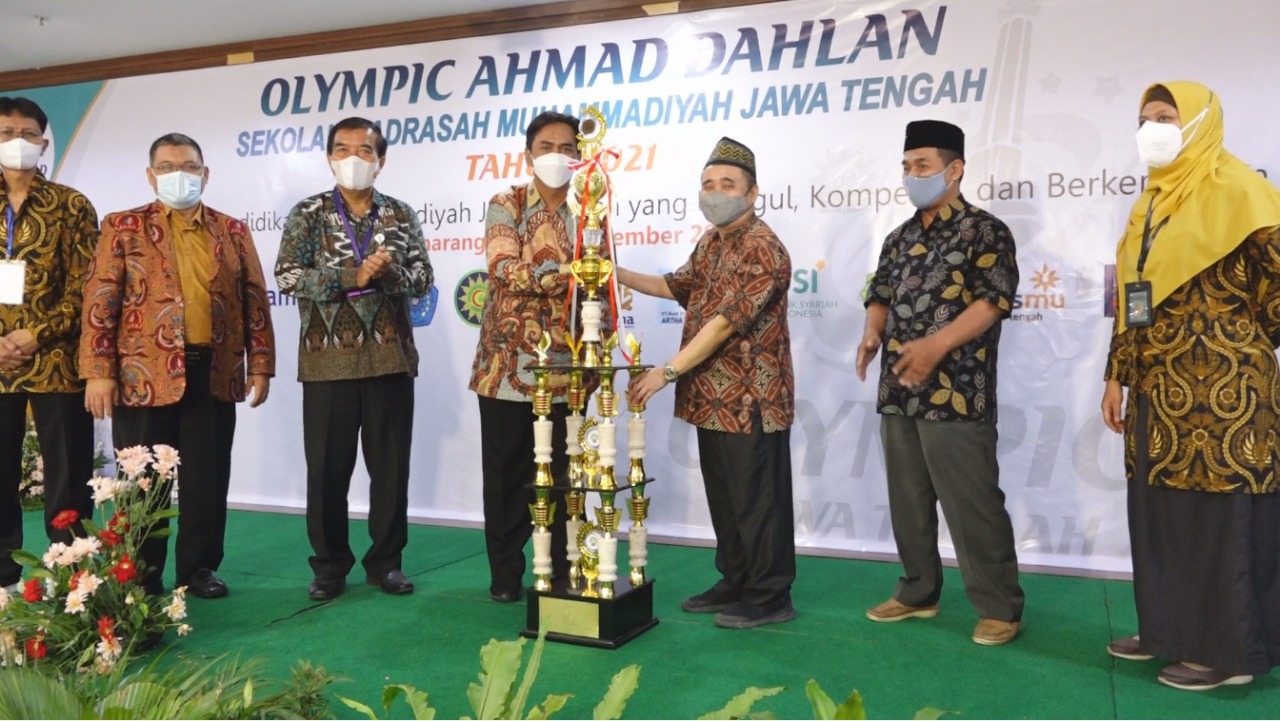 Kontingen Kota Surakarta Menyambet Juara Umum Dalam Ajang Olimpicad ke 7 tahun 2021