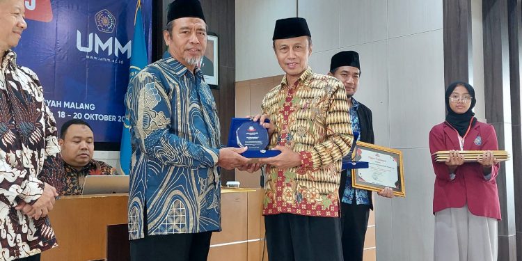 SMP Muhammadiyah 1 Surakarta Raih Penghargaan Sekolah Kaderisasi Paling ...