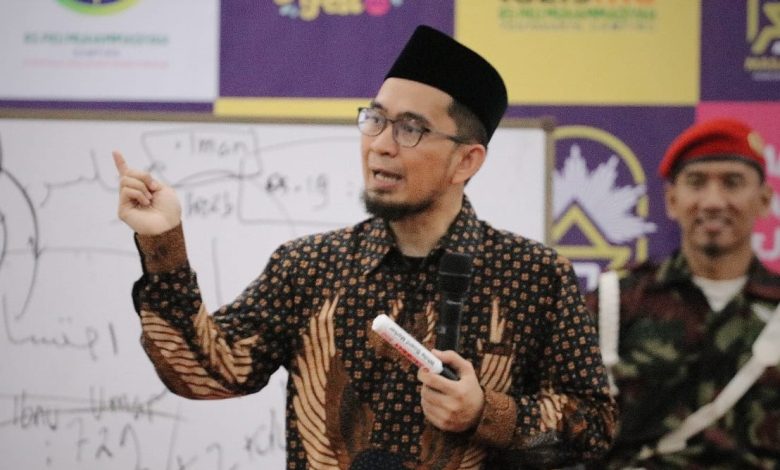 ustaz adi hidayat