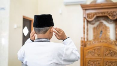 ibadah muamalah akhlak