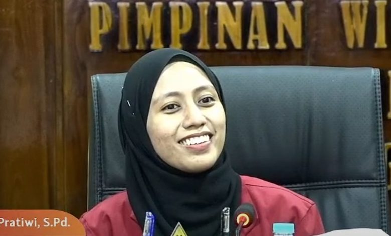 Nia Nur Pratiwi