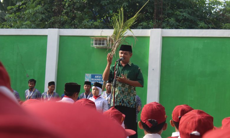 menuntut ilmu