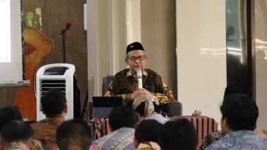 perhatian imam terhadap makmum