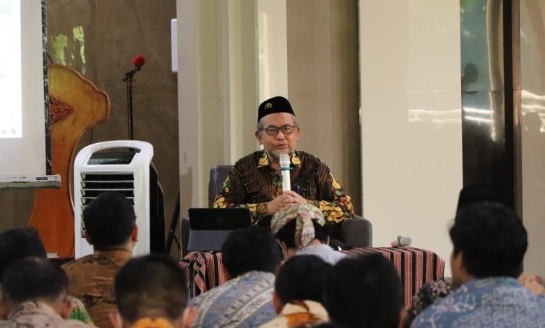 perhatian imam terhadap makmum