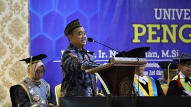 guru besar