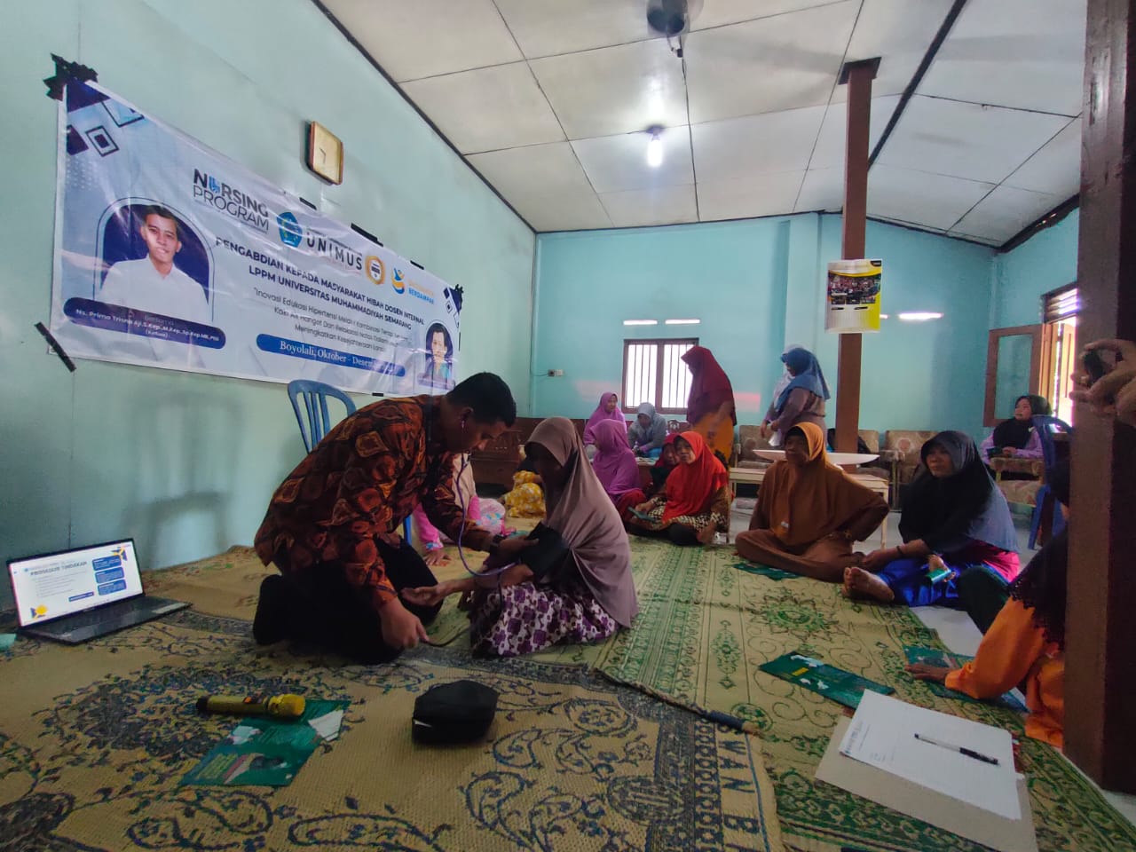 Terbukti Turunkan Tekanan Darah, Dosen UNIMUS Ciptakan Terapi Rendam Kaki dan Relaksasi Napas untuk Lansia - MuhammadiyahNews.com Terbukti Turunkan Tekanan Darah, Dosen UNIMUS Ciptakan Terapi Rendam Kaki dan Relaksasi Napas untuk Lansia - MuhammadiyahNews.com
