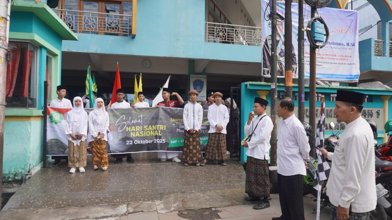 Semarak Hari Santri di SMK Muhammadiyah 1 Semarang: Karnaval, Seni, dan Pesan Cinta Bumi - MuhammadiyahNews.com Semarak Hari Santri di SMK Muhammadiyah 1 Semarang: Karnaval, Seni, dan Pesan Cinta Bumi - MuhammadiyahNews.com