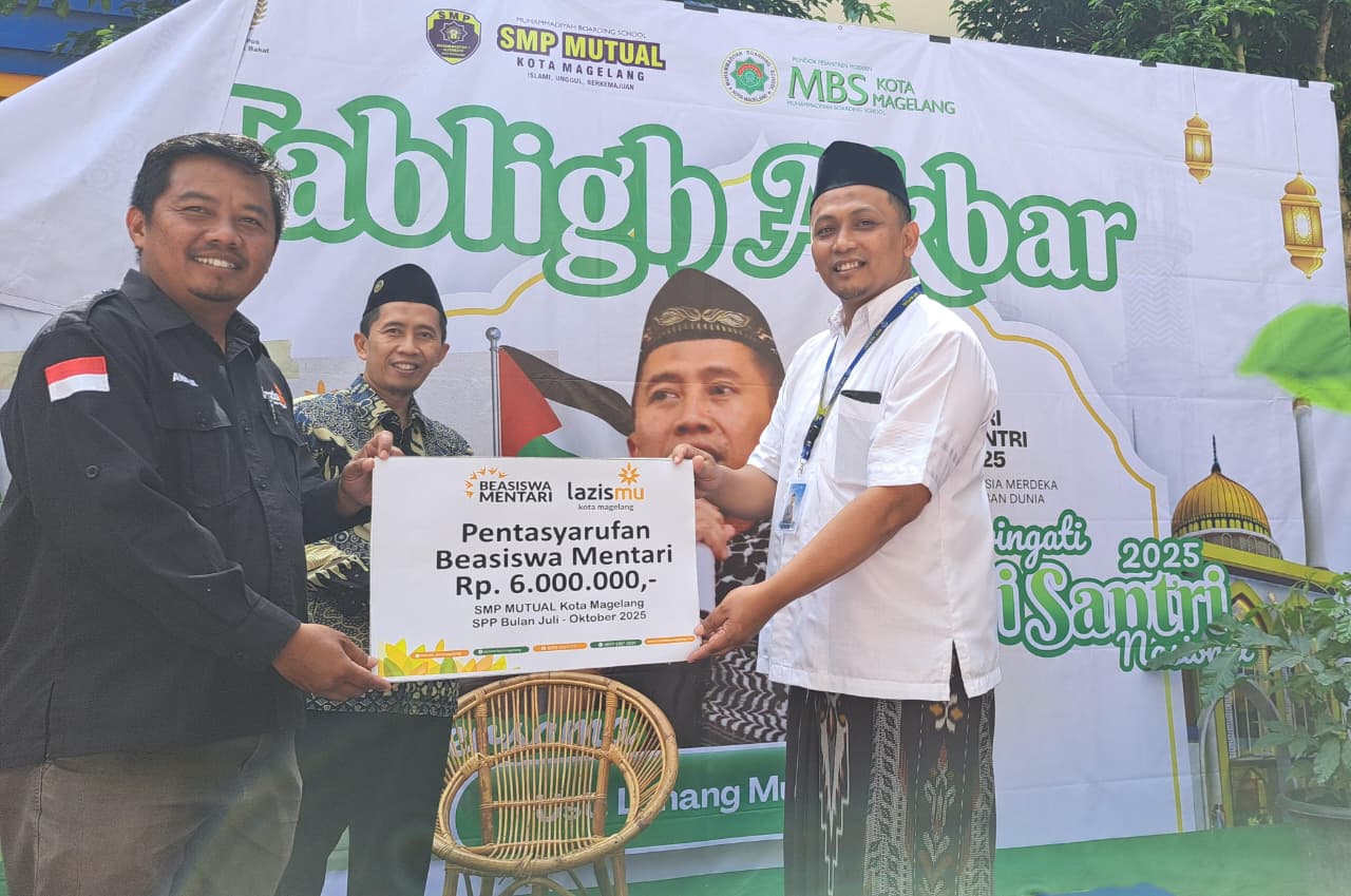 Momen Haru di Hari Santri, Siswa SMP Mutual Galang Donasi Rp8,6 Juta untuk Palestina - MuhammadiyahNews.com Momen Haru di Hari Santri, Siswa SMP Mutual Galang Donasi Rp8,6 Juta untuk Palestina - MuhammadiyahNews.com