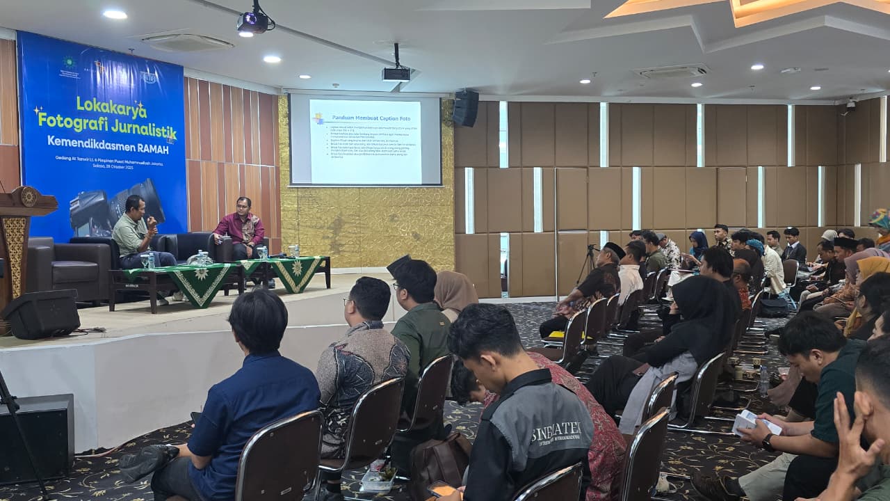 Fotografi Bukan Sekadar Jepret: Kemendikdasmen dan PP Muhammadiyah Dorong Etika Visual Ramah Digital - MuhammadiyahNews.com Fotografi Bukan Sekadar Jepret: Kemendikdasmen dan PP Muhammadiyah Dorong Etika Visual Ramah Digital - MuhammadiyahNews.com