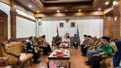 Wali Kota Semarang menyiapkan dua tiket umrah sebagai hadiah utama Milad Muhammadiyah ke-113.