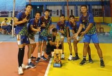 penyerahan trofi Turnamen Bola Voli Pordes Majenang 2025 di SMK Muhammadiyah Majenang