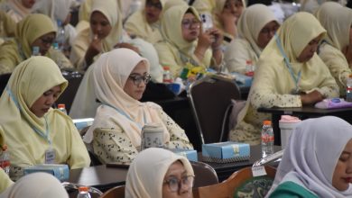 Kader PWNA Jawa Tengah mengikuti Musykerwil II dengan khidmat untuk merumuskan gerakan Ibu Jaga Bumi dalam menghadapi krisis ekologi Indonesia 2026.