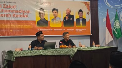 Ikhwanushoffa Wakil Ketua Lazismu Jateng mengisi pembinaan Dai Zakat Muhammadiyah Kendal bertema Zakat Majukan Kesejahteraan Bangsa.