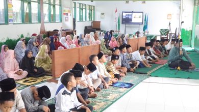 Siswa SD Muhammadiyah Unggulan Purwodadi mengikuti kegiatan Ramadhan Camp di Pesantren Darul Arqom Muhammadiyah Bayan Purworejo