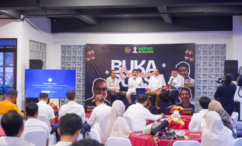 Diskusi dan buka bersama HIPMI Banyumas bersama Rektor UMP Prof Jebul Suroso di UMP Technosphere Purwokerto.