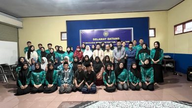 Mahasiswa KSPM FEB UNIMMA bersama santri dan pengurus PAY Muhammadiyah Bandongan dalam kegiatan Ramadhan Peduli Literasi.