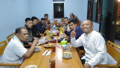 Suasana buka puasa bersama alumni MABAS UMS angkatan 2007 di Karanganyar yang membahas rencana strategis Dakwah Digital Alumni MABAS.