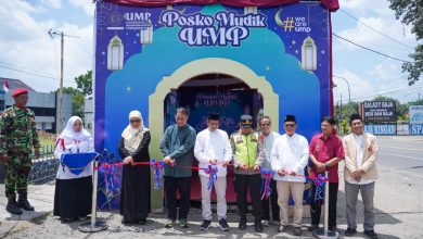 Peresmian Posko Mudik UMP di Masjid At-Tajdiid Purwokerto oleh UMP bersama Kepolisian dan PDPM Banyumas.