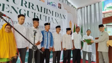 Prosesi pengukuhan pengurus JATAM Cabang Kesugihan pada acara silaturahim dan pengukuhan di Kompleks MCC LKSA Panti Asuhan An Nur, Cilacap.