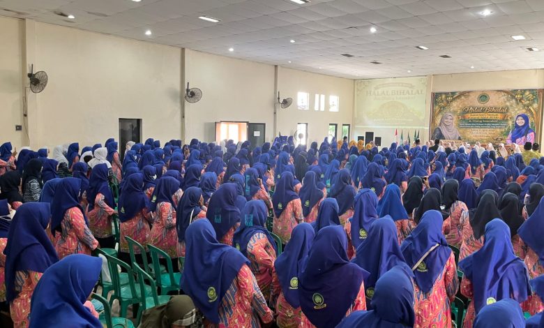 Ratusan guru PAUD Aisyiyah mengikuti halalbihalal dan deklarasi IGABA Mandiri di Gedung Dakwah Muhammadiyah Kajen, Kabupaten Pekalongan.