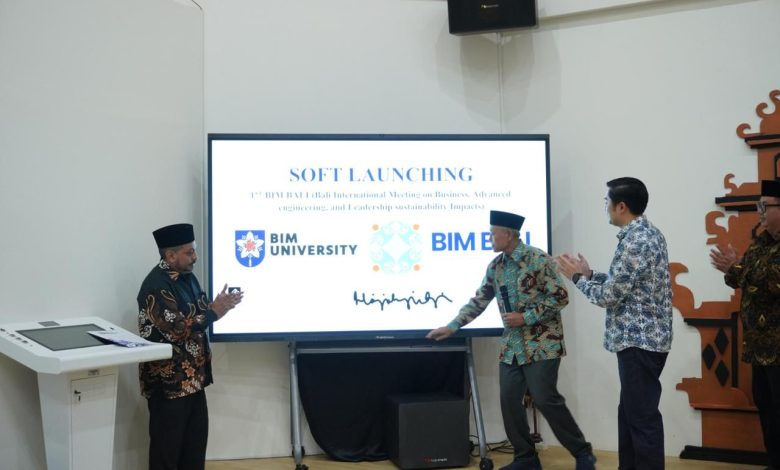 Suasana soft launching BIM BALI Conference dan BIM University dalam sebuah acara seremonial di ruang auditorium.
