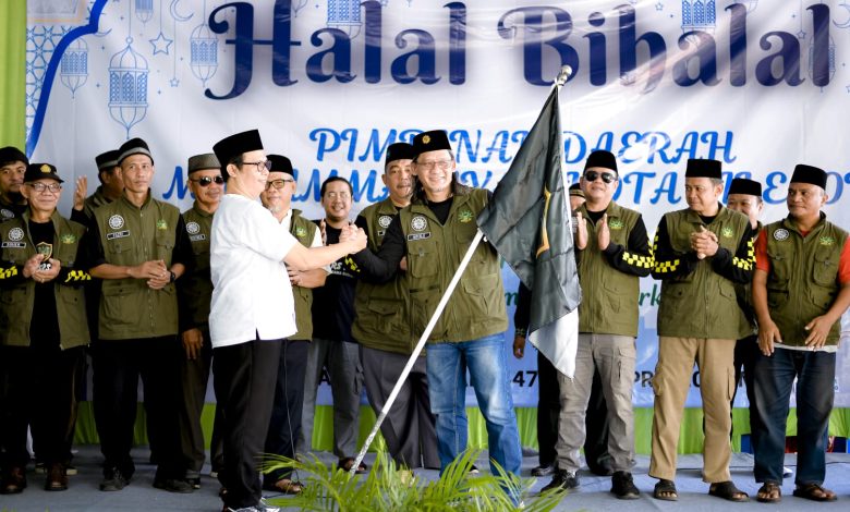 Prosesi pengukuhan BikersMu Chapter Kota Cilegon dalam rangka Halalbihalal PDM Kota Cilegon di halaman Perguruan Muhammadiyah Kota Cilegon.