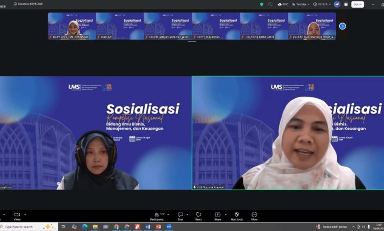 Tangkapan layar kegiatan sosialisasi KBMK 2026 UMS yang digelar secara daring melalui Zoom dan diikuti mahasiswa peserta seleksi.