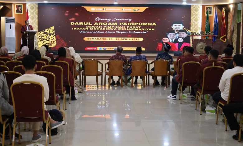 Suasana pembukaan Darul Arqam Paripurna DPP IMM di Unimus Semarang yang diikuti peserta dari berbagai daerah.