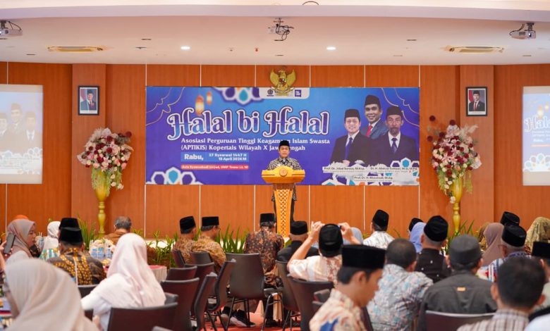 Suasana Halal bi Halal APTIKIS Kopertais Wilayah X Jawa Tengah yang digelar di UMP Purwokerto.