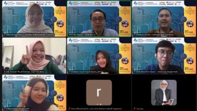 Mahasiswa Ilmu Komunikasi UMS mengikuti presentasi daring pada JCC International Conference hingga meraih predikat 2nd Best Presenter.