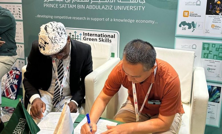 Perwakilan UMS dan Prince Sattam bin Abdulaziz University menandatangani Letter of Intent kerja sama strategis dalam forum internasional di Hong Kong.