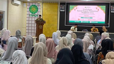 Rektor UMPWR membuka Baitul Arqam Mahasiswa Angkatan 2023 di Ruang Seminar Kampus Timur Universitas Muhammadiyah Purworejo.