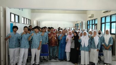Murid kelas XII SMK Muhammadiyah 1 Semarang mengikuti MAPETA Mutusmart untuk kesiapan dunia kerja.