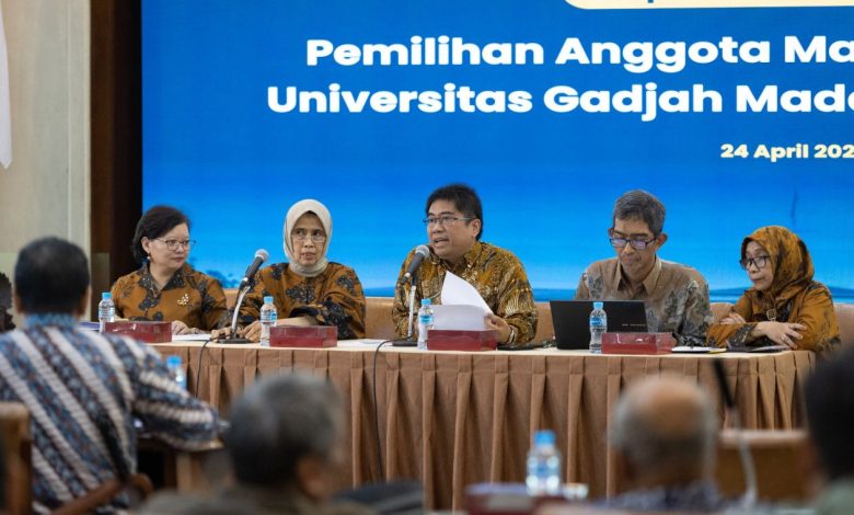 Suasana Rapat Pleno Khusus Senat Akademik UGM dalam pemilihan anggota MWA UGM periode 2026–2031.