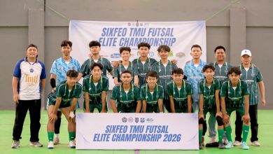 Tim futsal TMU berfoto bersama dalam ajang Futsal Elite Championship 2026 di GOR Tegal Selatan.