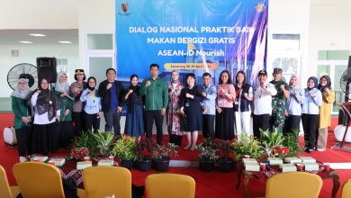 Delegasi 11 negara ASEAN sedang meninjau fasilitas pengolahan makanan di Dapur SPPG Unimus Semarang.