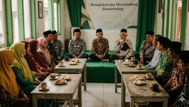 Suasana pengajian perdana PCM Bantarbolang di Kedai Kopi Gula Aren Pemalang yang dihadiri jajaran PDM Pemalang.