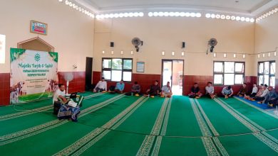 Suasana Kajian Lajnah Tarjih PDM Kabupaten Pekalongan mengenai problematika qurban kontemporer di SMK Muhammadiyah Karanganyar.